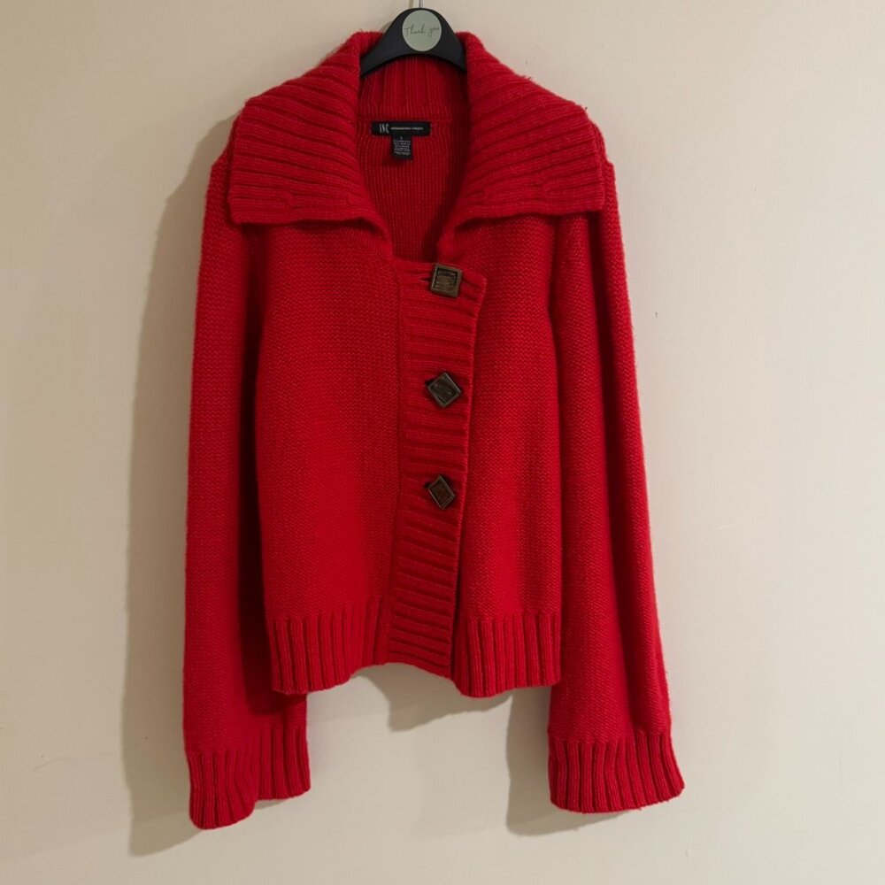 [INC] Red Cardigan with 3 Buttons Size L